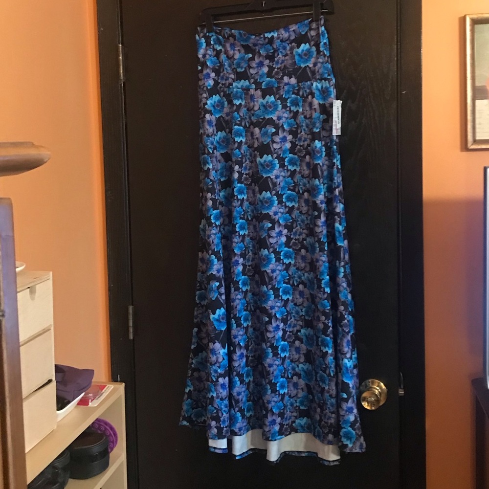 Lularoe Maxi size M New with tag